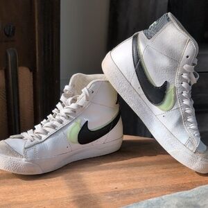 Nike Blazer Mid '77 Vintage Double Swoosh - White Vapor Green